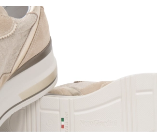 Sneakers NeroGiardini E615230D 421