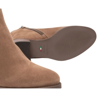 stivaletto NeroGiardini I617216D MOU